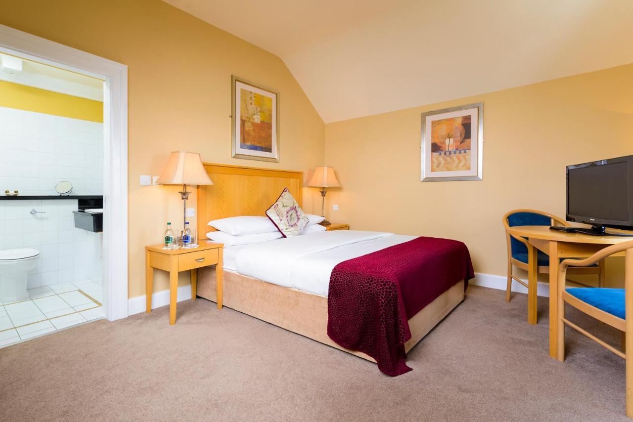 Dingle Bay Hotel Экстерьер фото